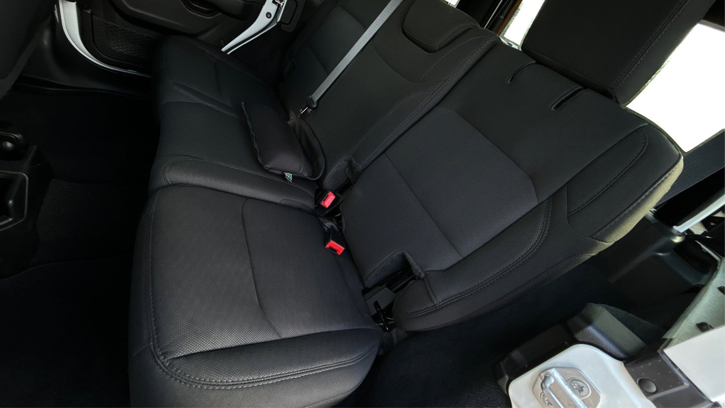 Used 2022 Jeep Wrangler Unlimited Sahara image 22