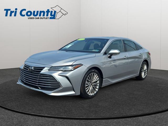 Certified 2022 Toyota Avalon Limited w/ Advanced Safety Package FWD image 3