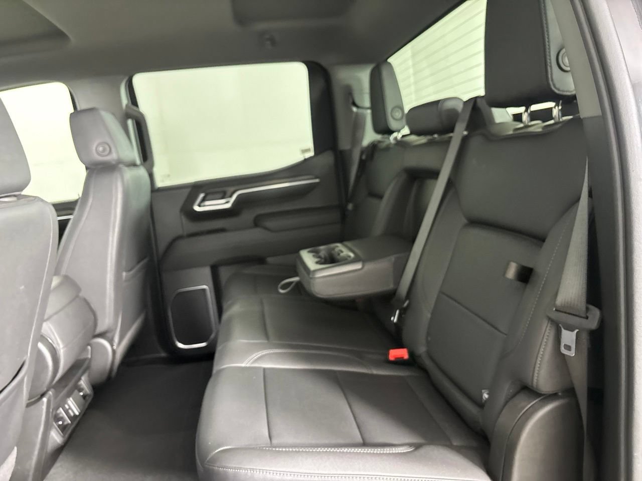Used 2026 GMC Sierra 1500 SLT AWD/4WD image 23