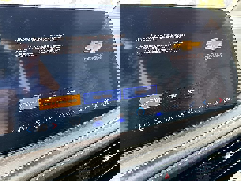 Used 2025 Chevrolet Tahoe LT image 28