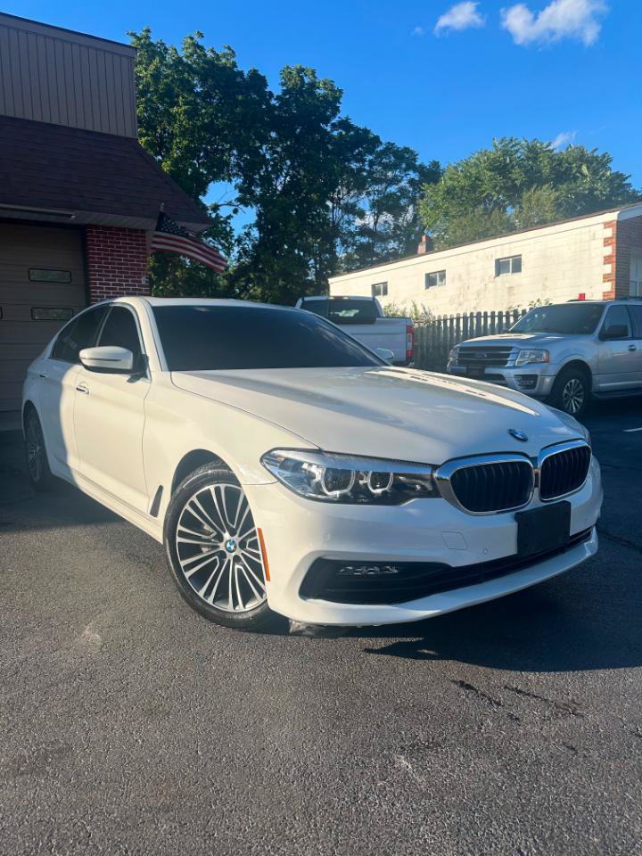 Used 2018 BMW 530i xDrive w/ Premium Package AWD/4WD image 8