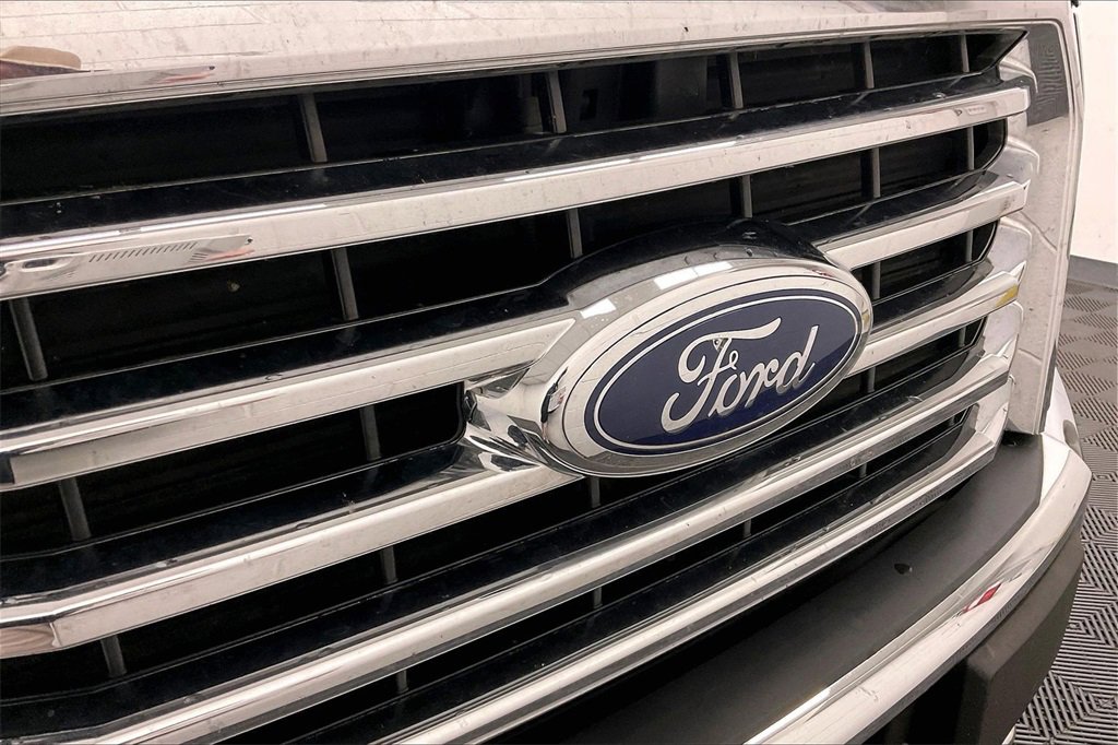 Used 2015 Ford F150 XLT w/ Equipment Group 301A Mid image 19