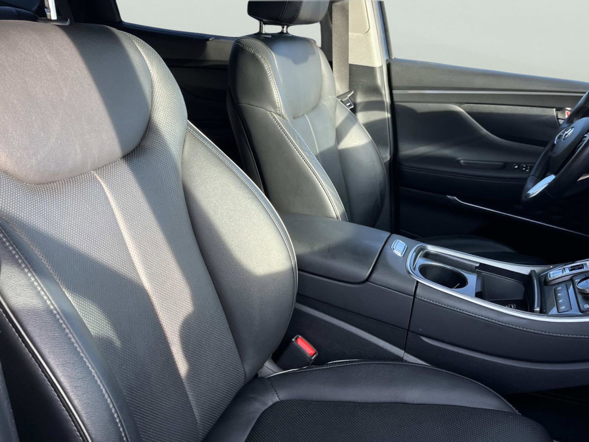 Used 2023 Hyundai Santa Fe Limited image 21