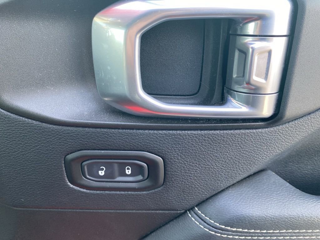Certified 2019 Jeep Wrangler Unlimited Sahara image 11