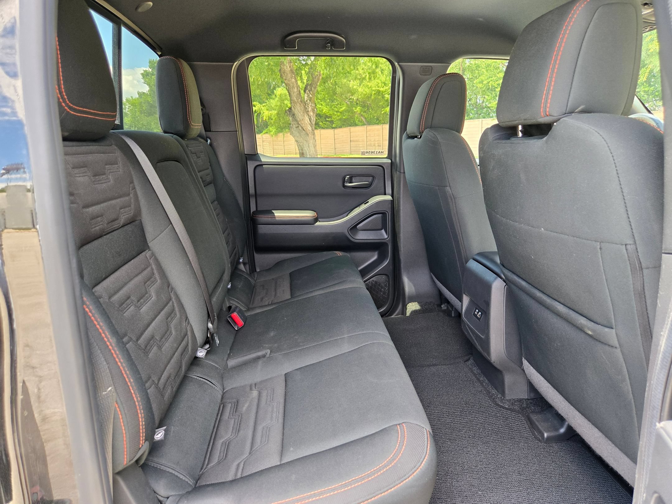 Used 2026 Nissan Frontier PRO-4X AWD/4WD image 25