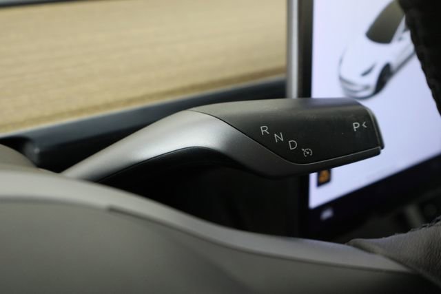 Used 2021 Tesla Model 3 Standard Range Plus image 33