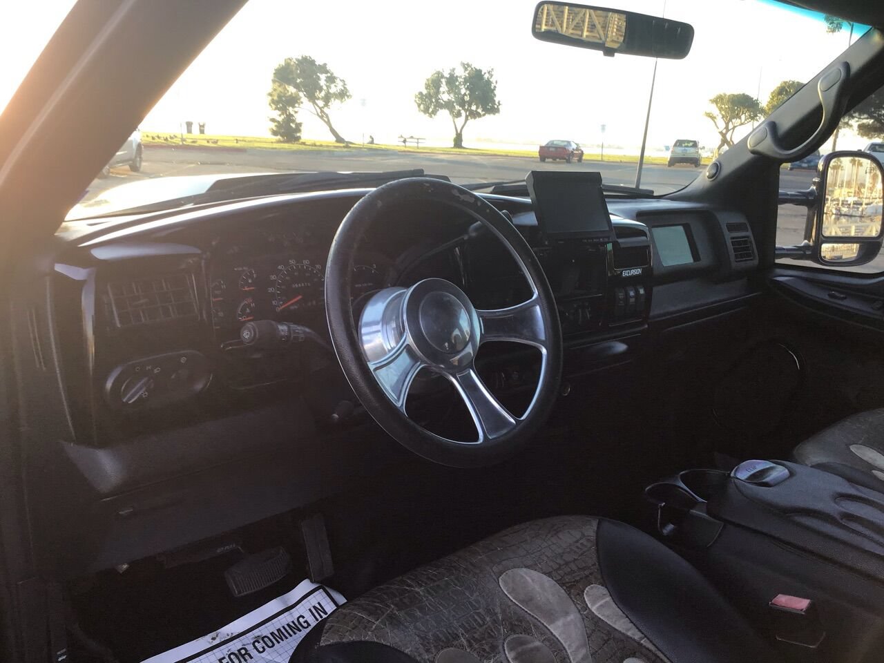 Used 2001 Ford Excursion XLT AWD/4WD image 19