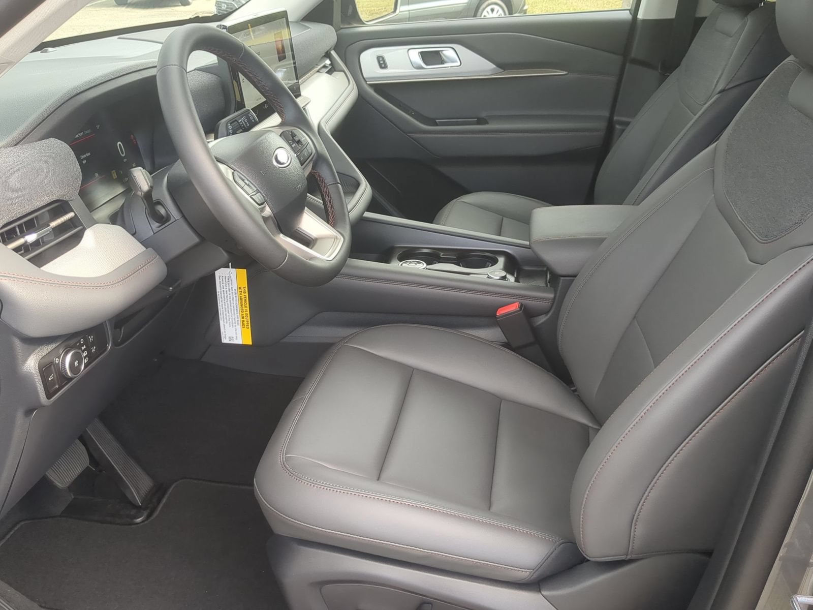 New 2026 Ford Explorer Active w/ Active Comfort Package AWD/4WD image 13