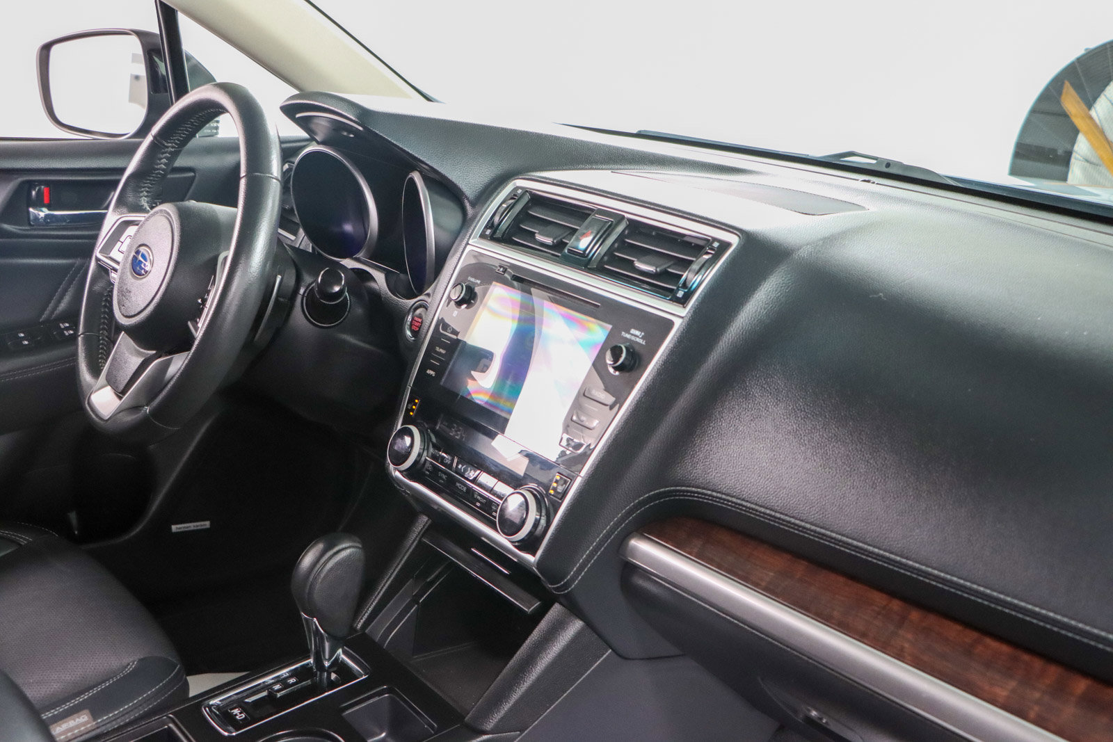 Used 2018 Subaru Outback 2.5i Limited w/ Popular Package #2 image 26