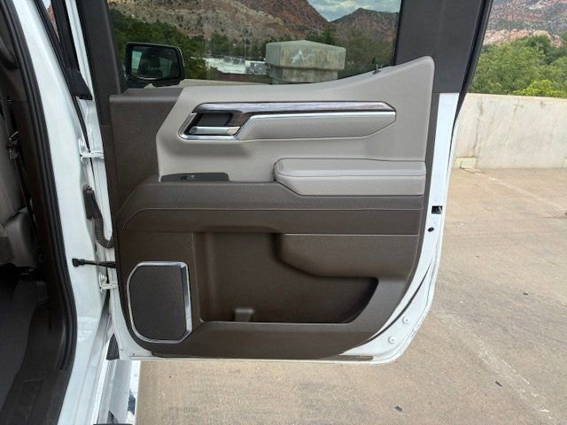 Used 2024 Chevrolet Silverado 1500 LTZ w/ LTZ Convenience Package II image 18