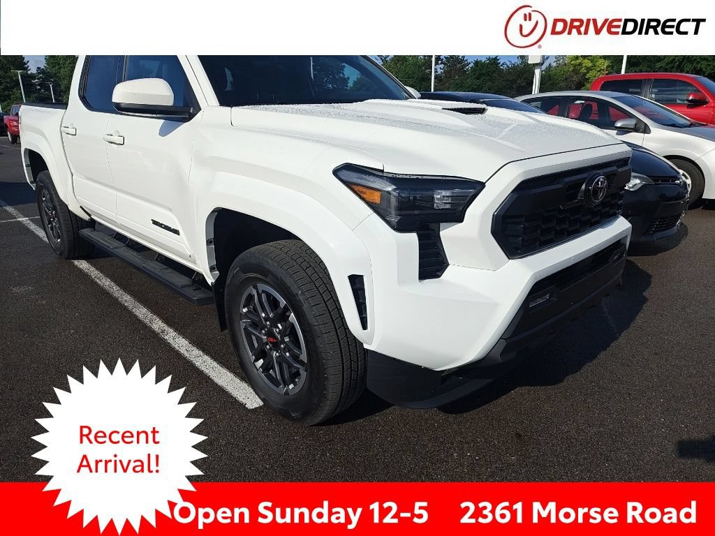 Used 2024 Toyota Tacoma TRD Sport AWD/4WD image 1