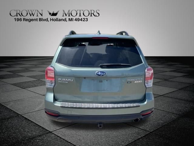 Used 2017 Subaru Forester 2.5i Touring AWD/4WD image 4