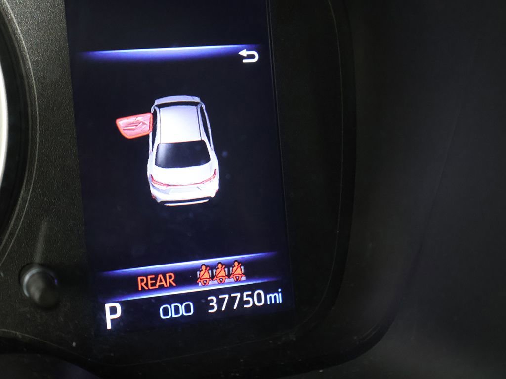 Used 2022 Toyota Corolla LE image 33