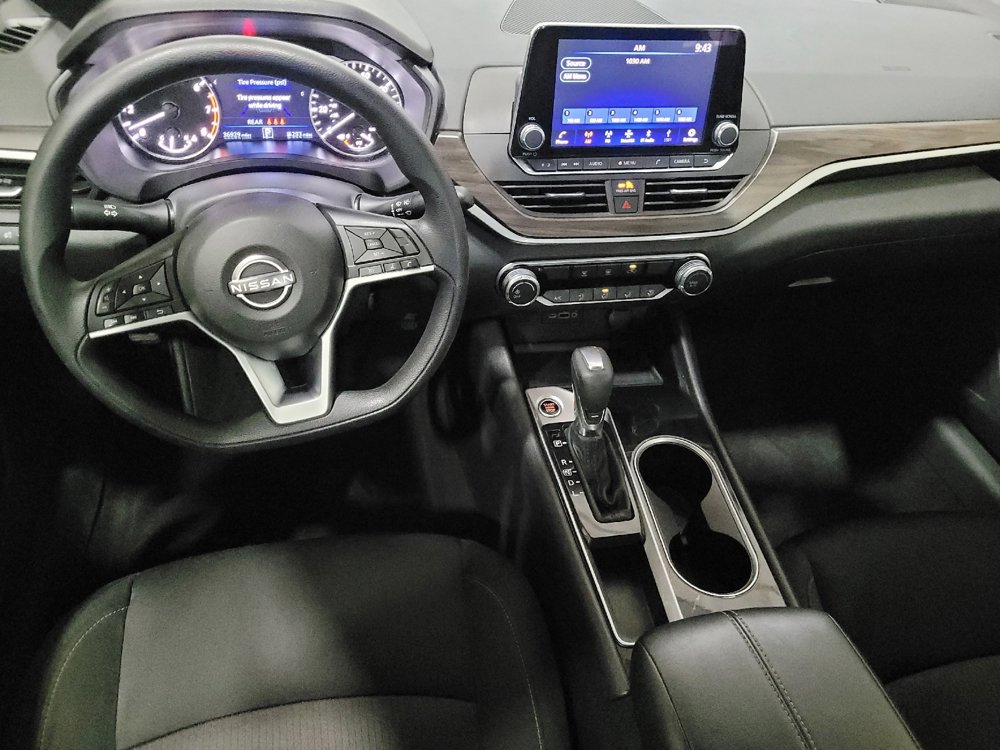 Used 2024 Nissan Altima 2.5 SV image 22