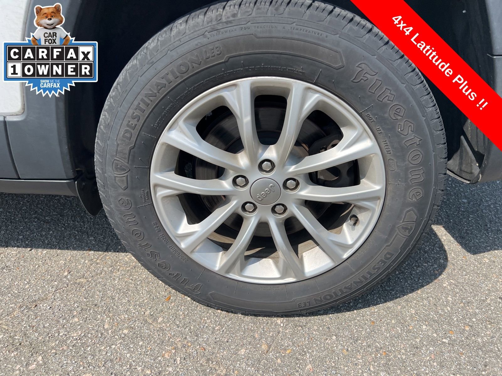 Used 2019 Jeep Cherokee Latitude Plus w/ Cold Weather Group image 9