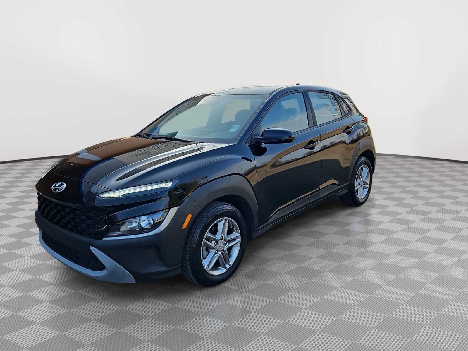 Used 2022 Hyundai Kona SE image 4