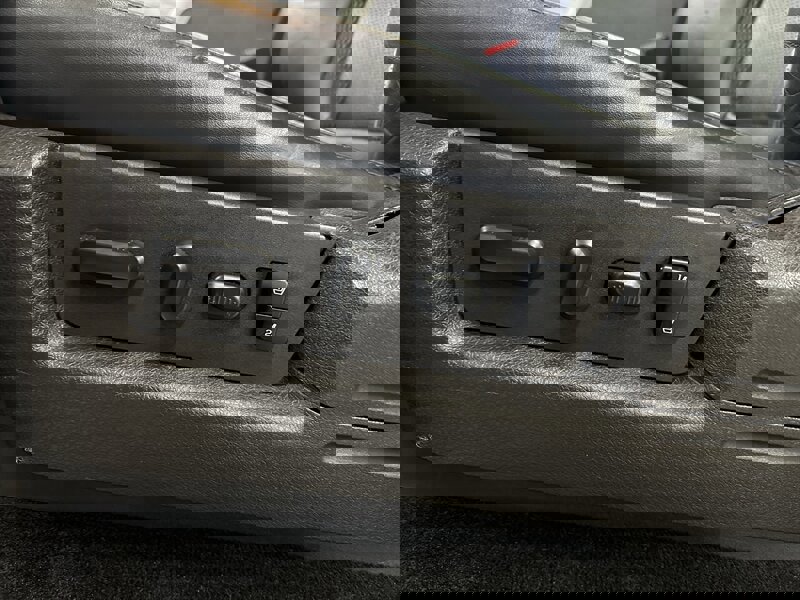 Used 2014 Ford F150 Raptor w/ Equipment Group 801A Luxury image 28