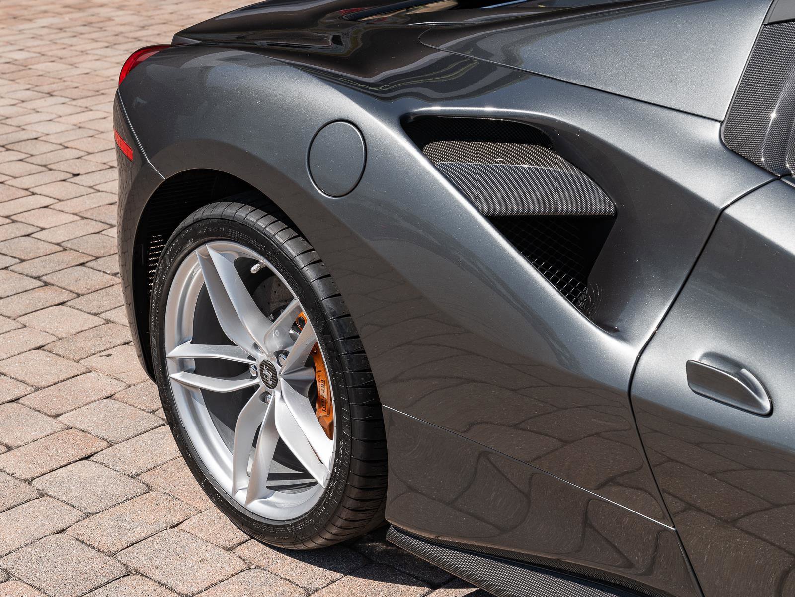 Used 2018 Ferrari 488 Spider image 15