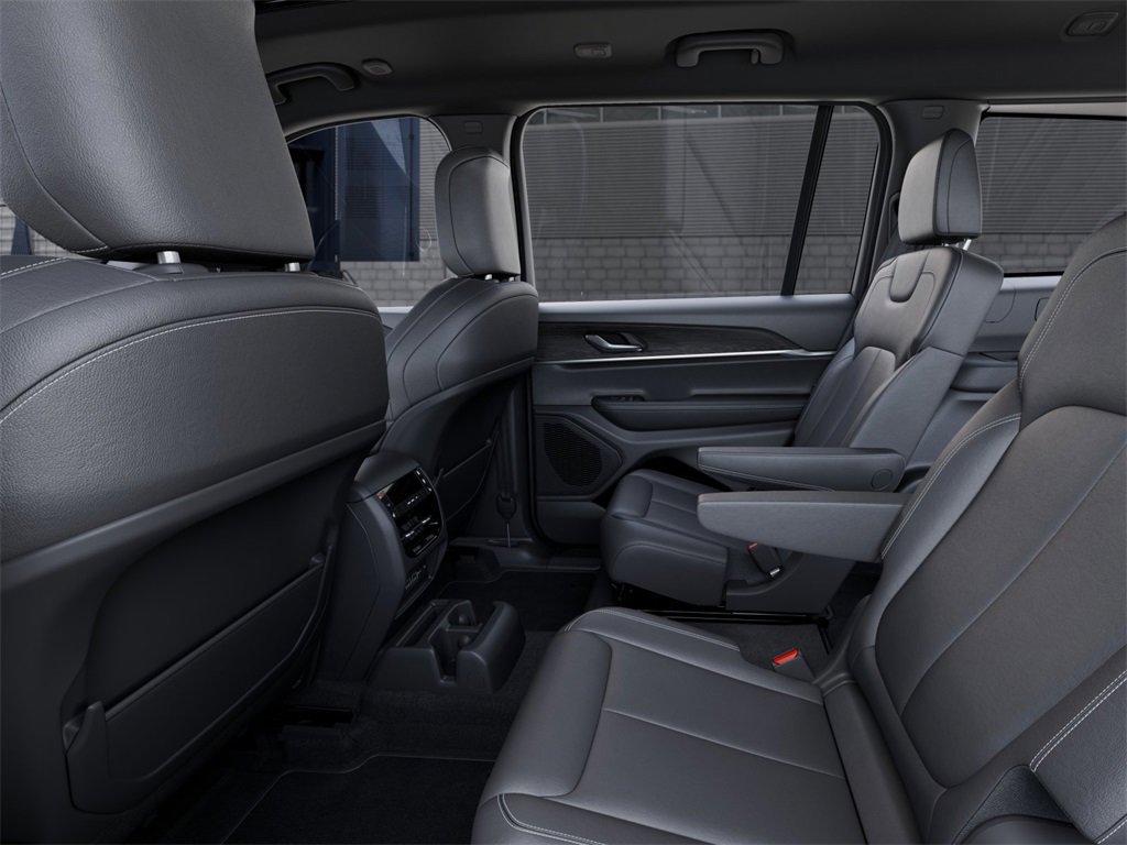 New 2025 Jeep Grand Cherokee L Limited w/ Black Appearance Package image 23