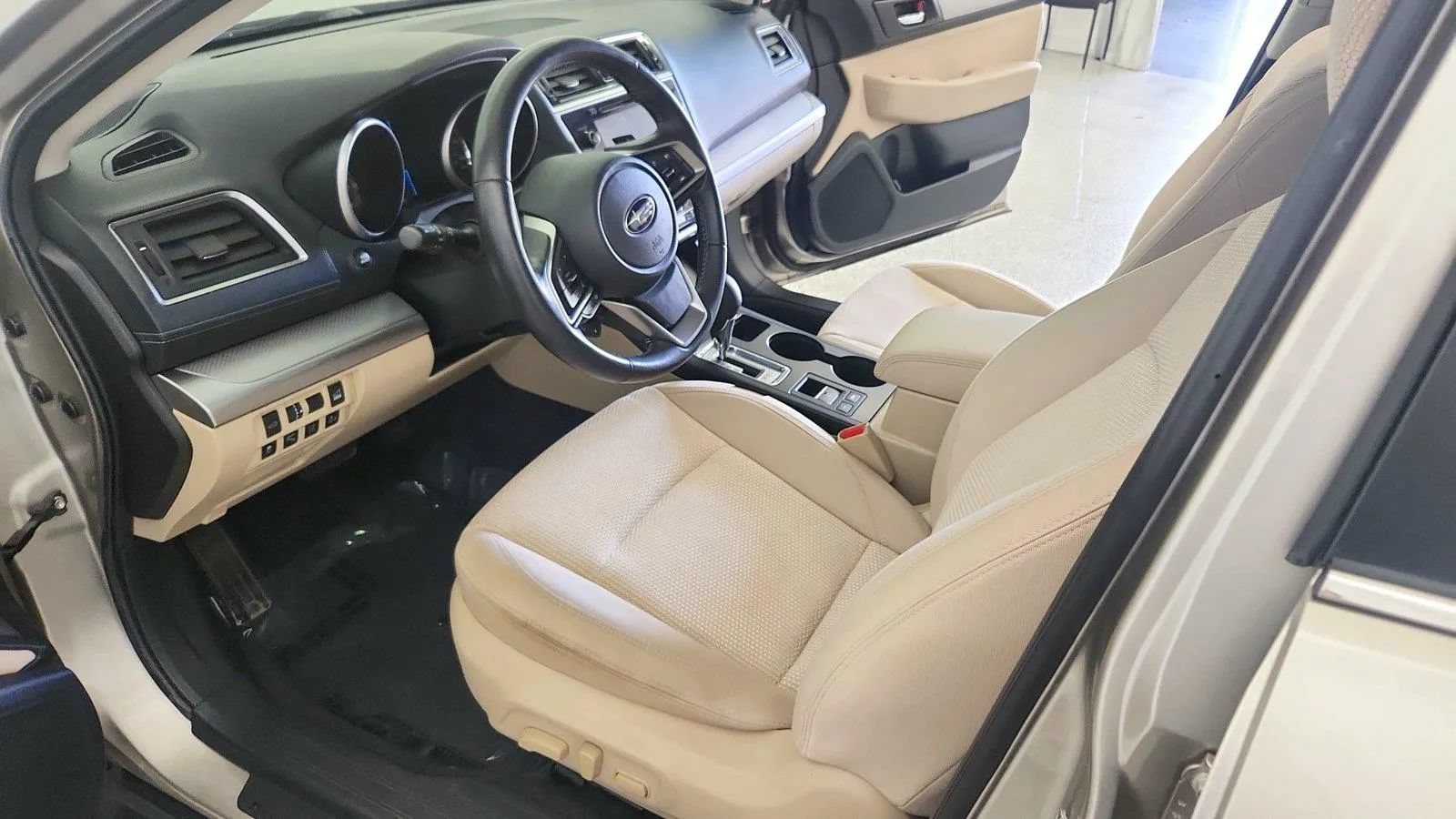Used 2018 Subaru Outback 2.5i Premium AWD/4WD image 14