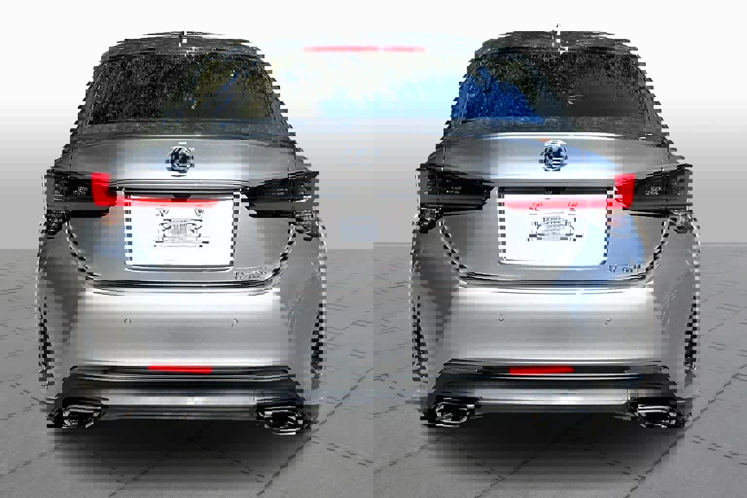 Used 2023 Lexus RC 300 image 4