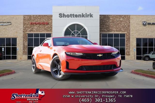 Used 2023 Chevrolet Camaro LT image 1