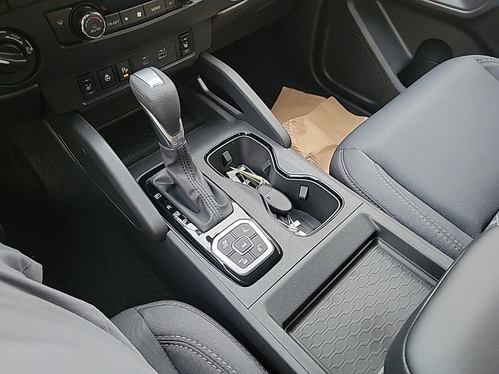 New 2026 Nissan Frontier SV w/ All-Weather Content Package image 17