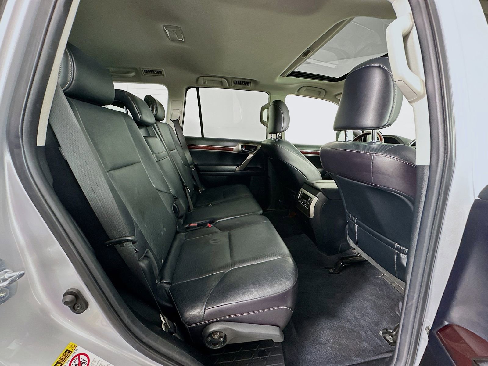 Used 2018 Lexus GX 460 Premium w/ Premium Package AWD/4WD image 29