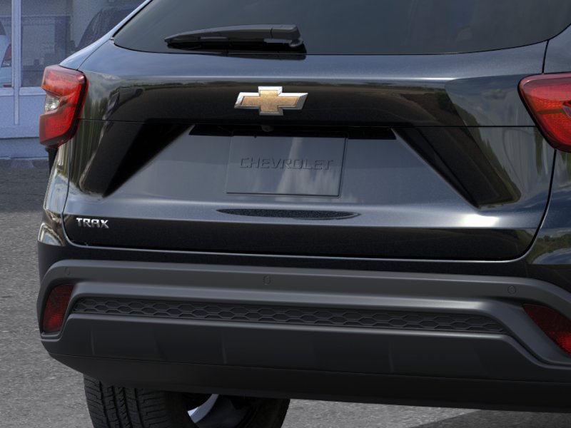 New 2026 Chevrolet Trax LS w/ LS Convenience Package FWD image 16