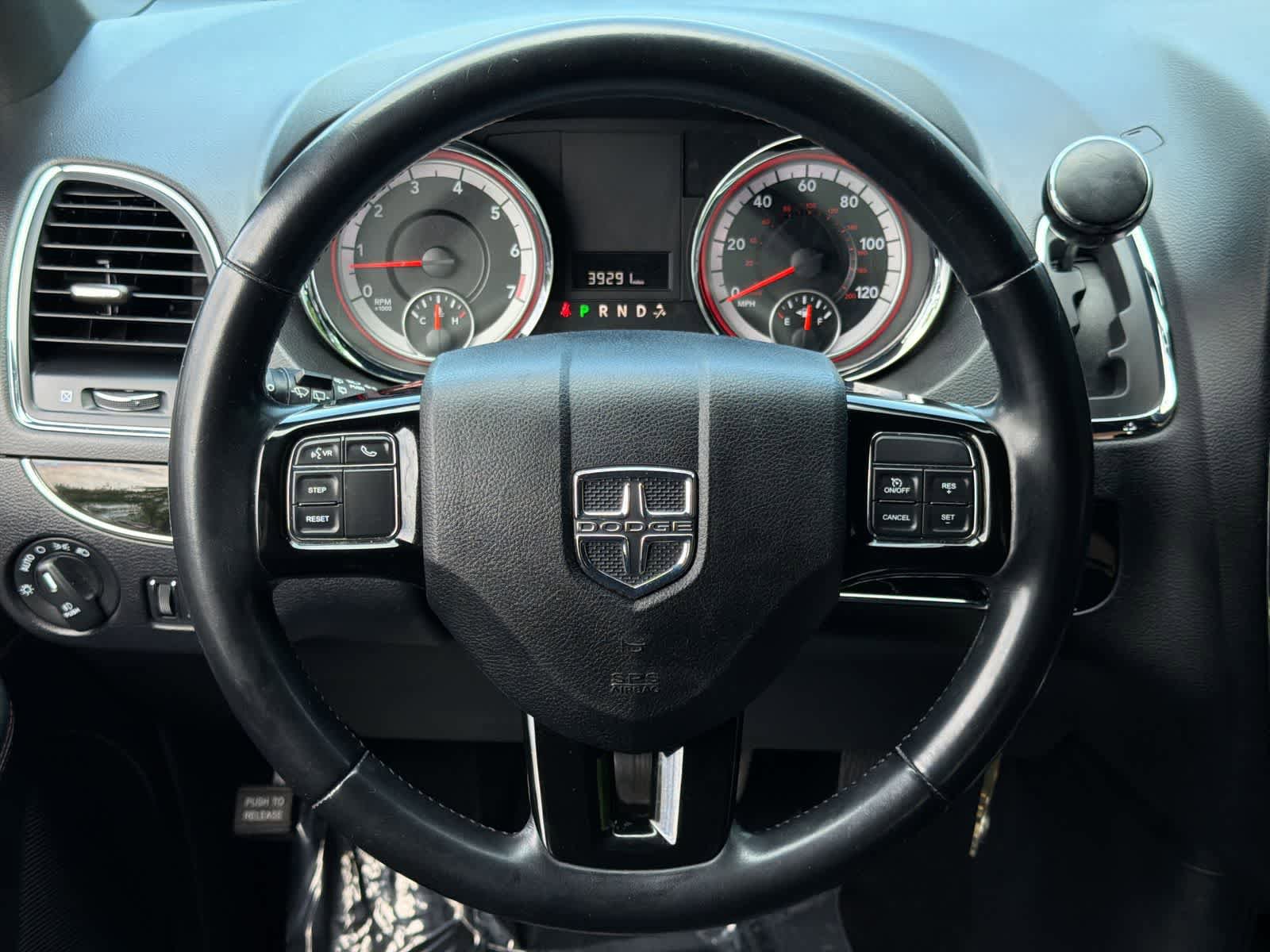 Used 2019 Dodge Grand Caravan SE FWD image 23