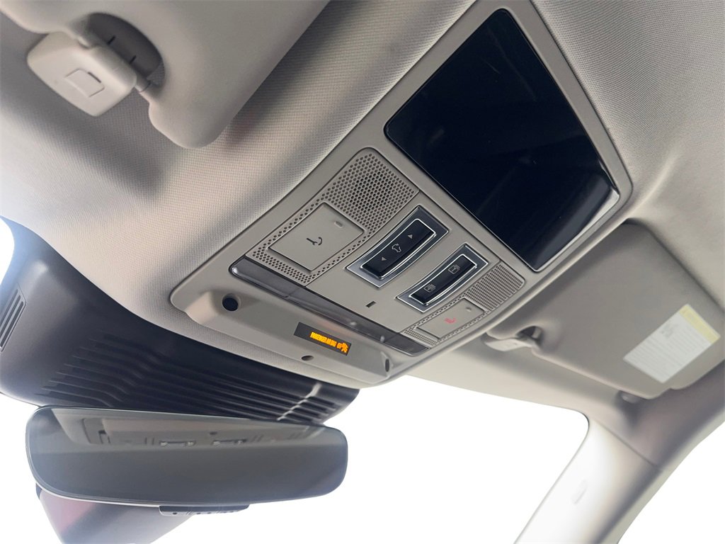 Used 2023 Land Rover Range Rover Evoque S image 75