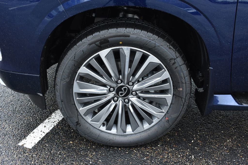 New 2026 INFINITI QX80 Luxe w/ Cargo Package AWD/4WD image 10
