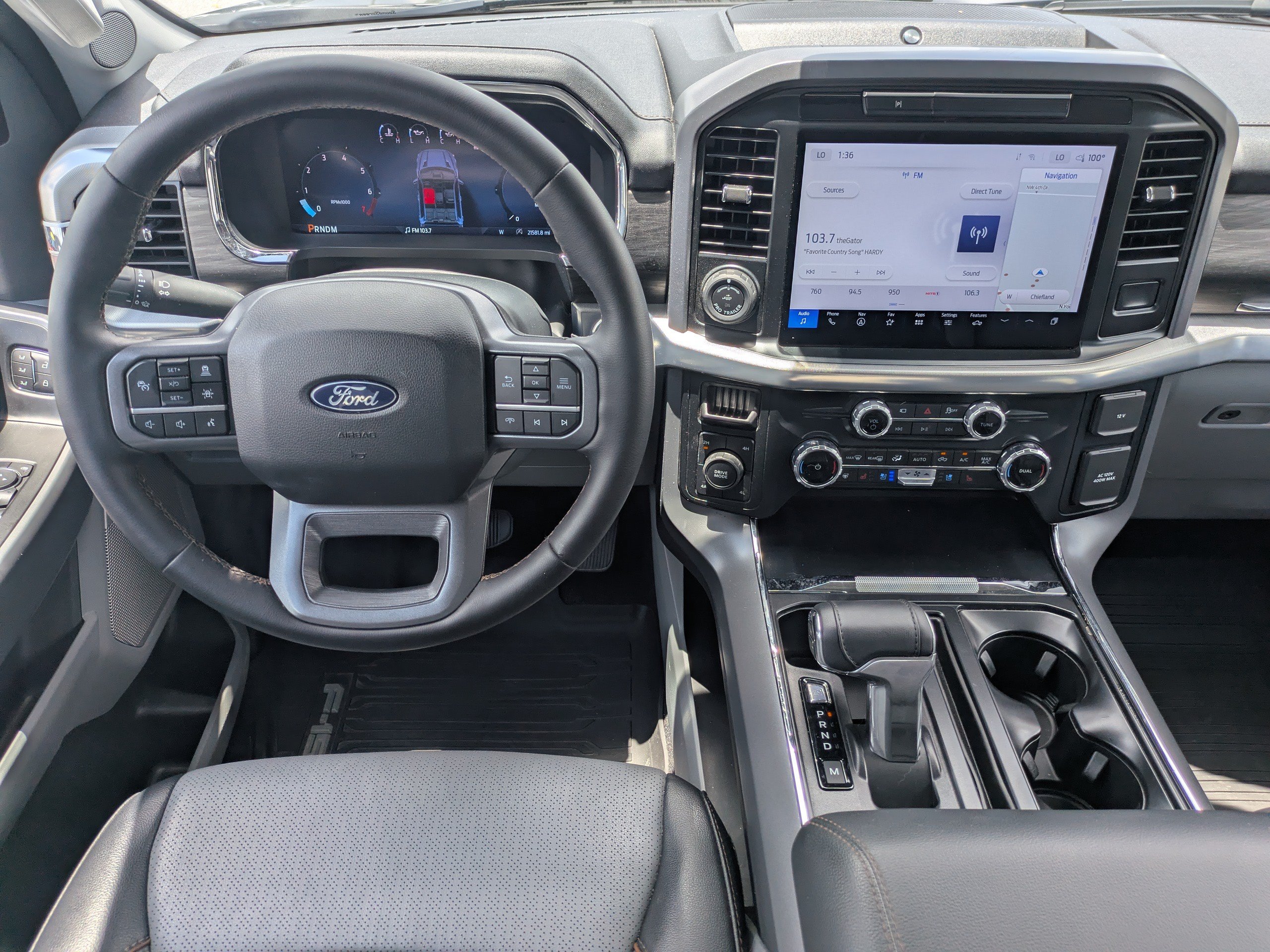 Used 2025 Ford F150 Lariat AWD/4WD image 16