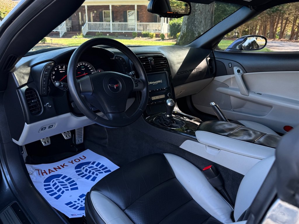 Used 2009 Chevrolet Corvette Z06 RWD image 42