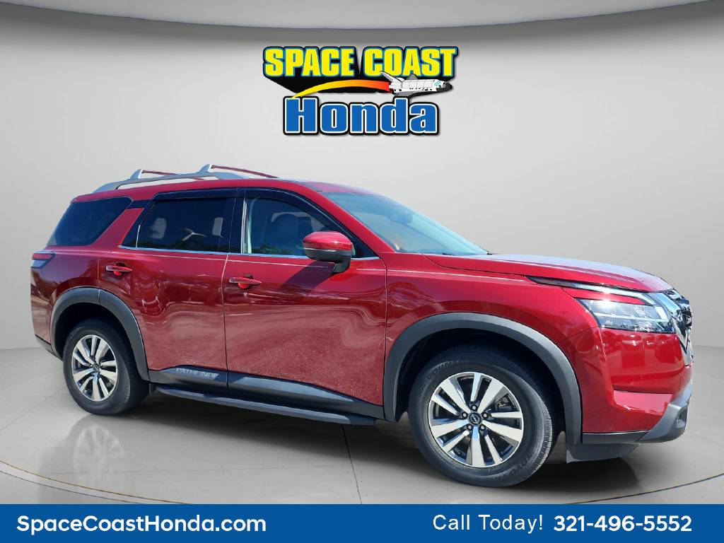 Used 2023 Nissan Pathfinder SL