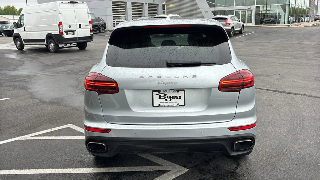 Used 2017 Porsche Cayenne Platinum Edition AWD/4WD image 31