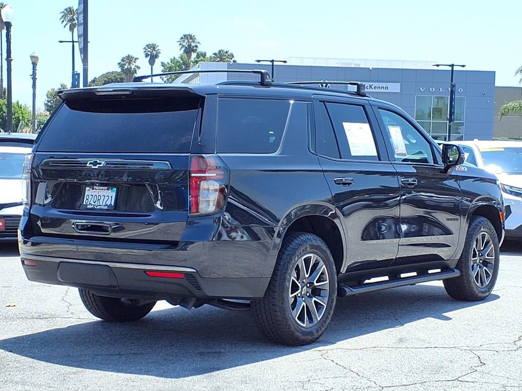 Used 2022 Chevrolet Tahoe Z71 w/ Luxury Package AWD/4WD image 4