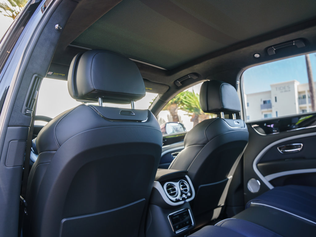 New 2027 Bentley Bentayga AWD/4WD image 18