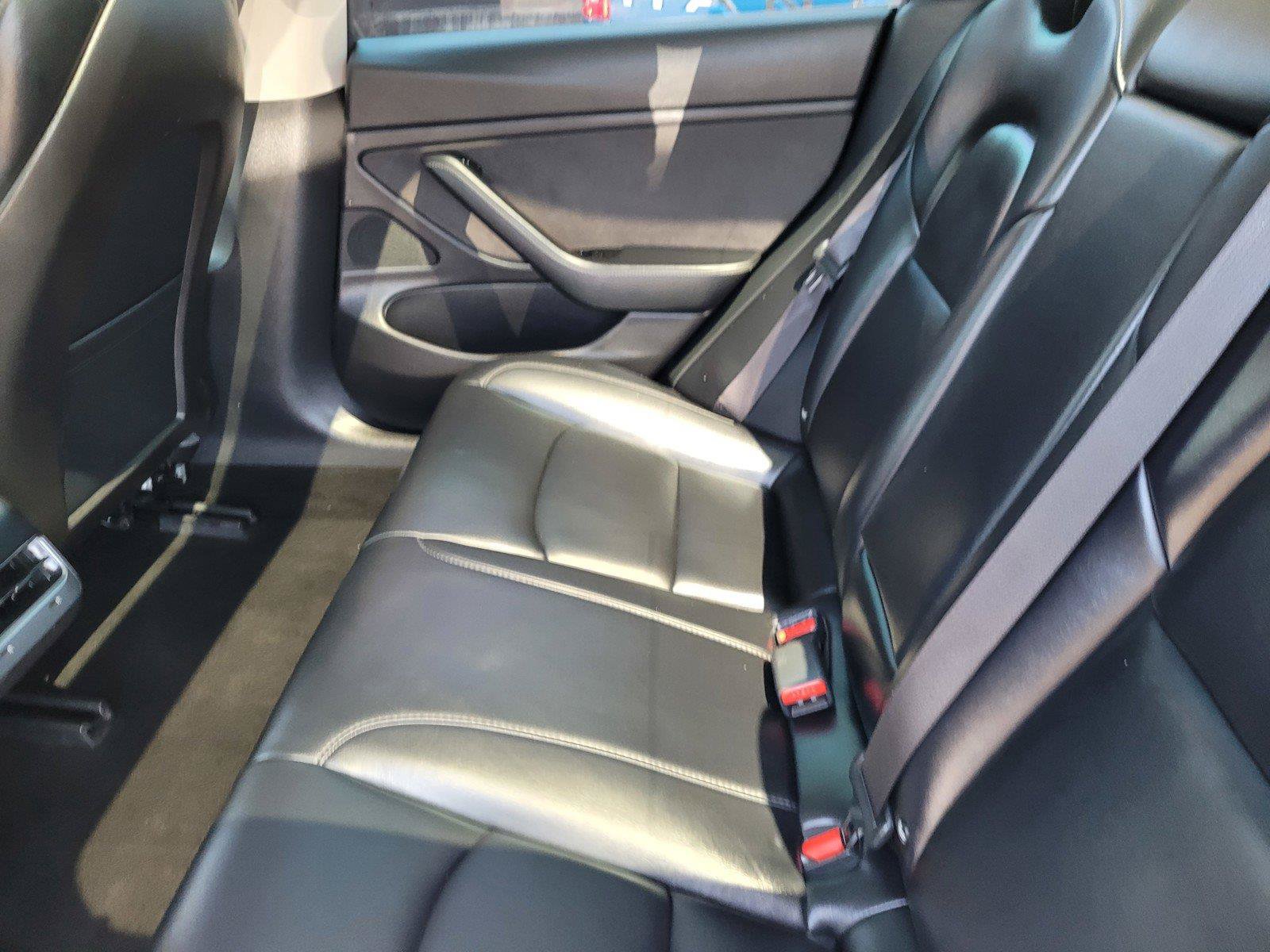Used 2018 Tesla Model 3 Mid Range RWD image 17