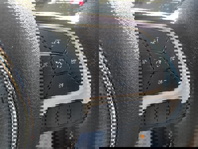 Used 2019 Jeep Renegade Latitude w/ Cold Weather Group image 15