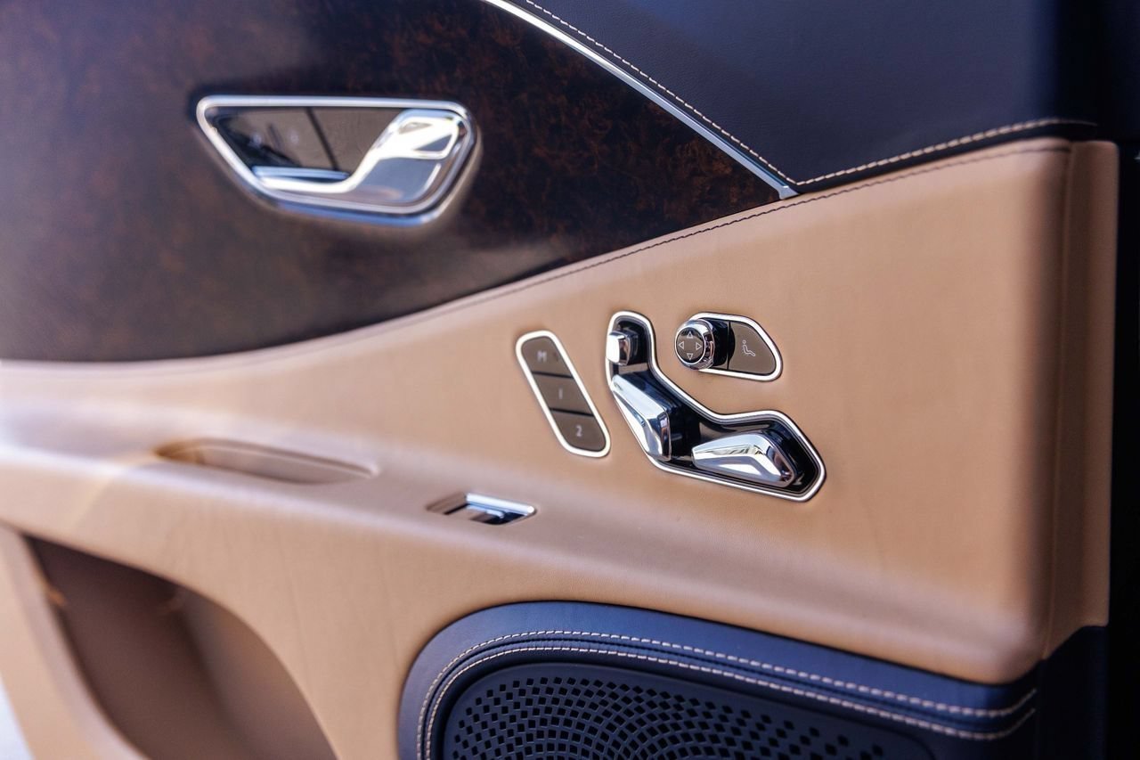 Certified 2023 Bentley Flying Spur W12 AWD/4WD image 57