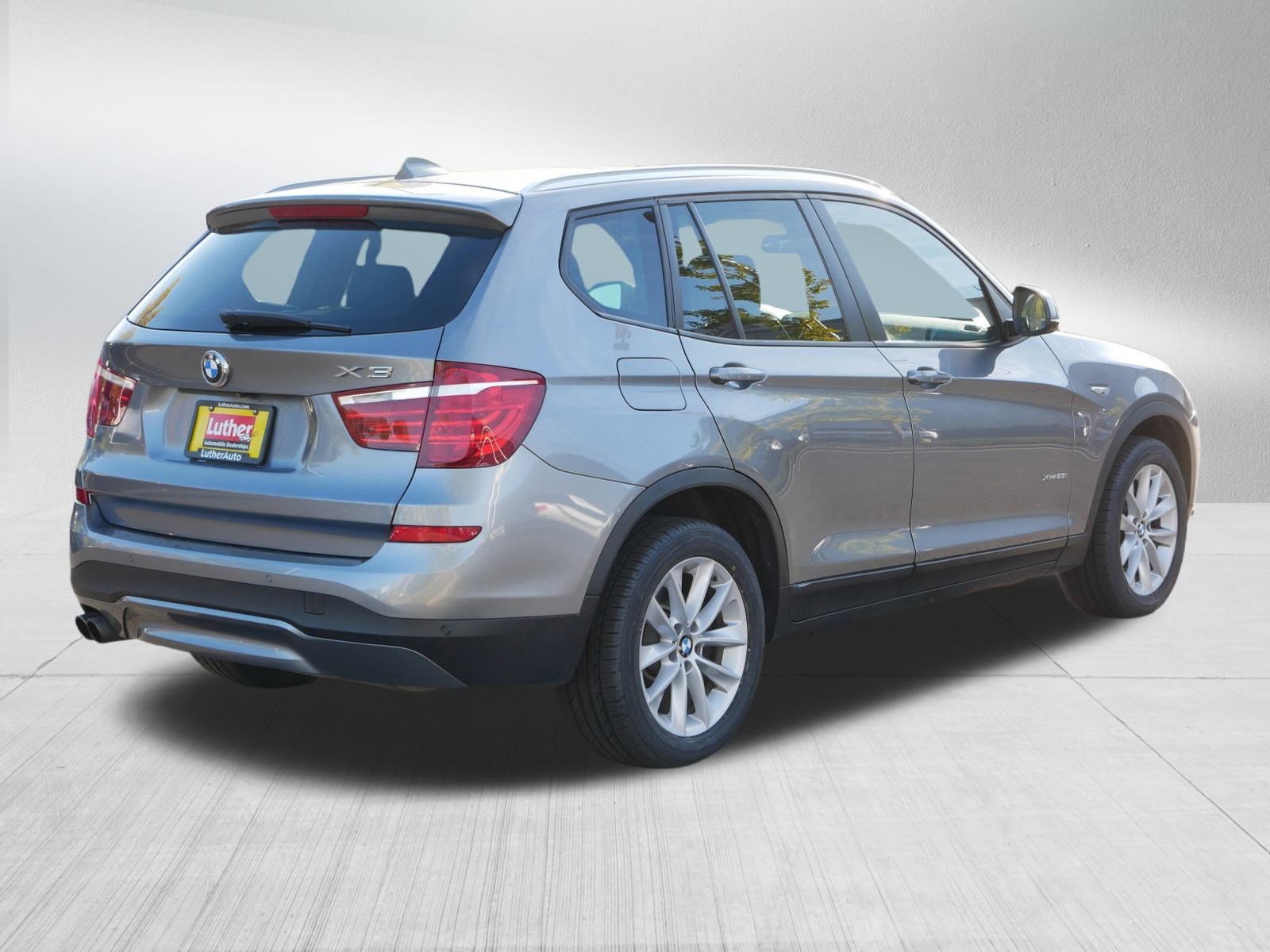 Used 2017 BMW X3 xDrive28i image 7