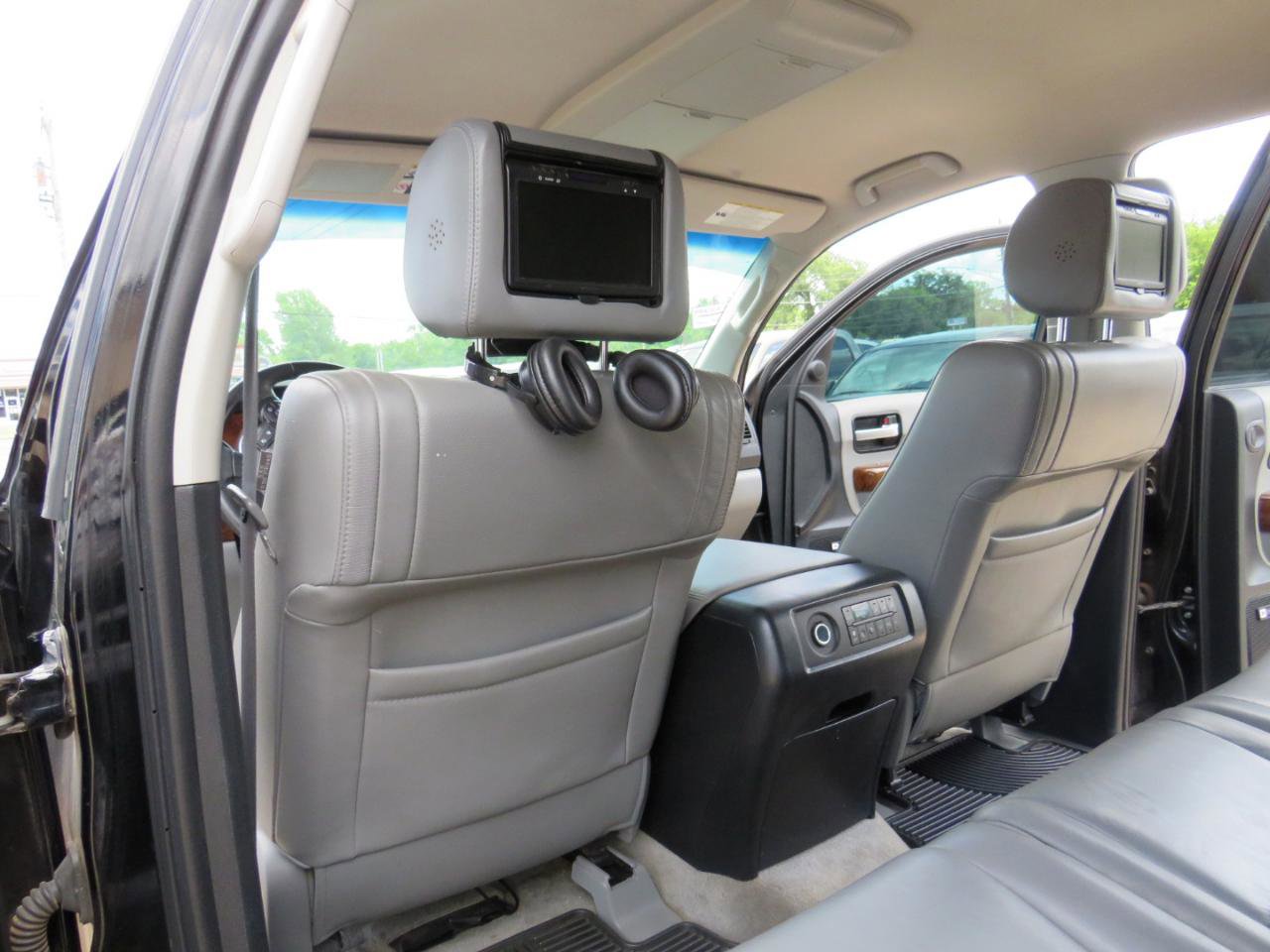 Used 2008 Toyota Sequoia Limited RWD image 32