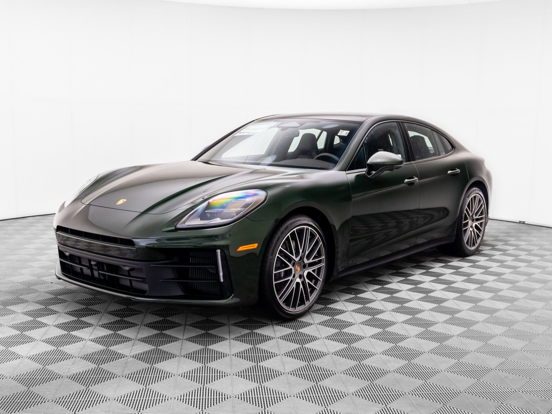 New 2026 Porsche Panamera 4 AWD/4WD image 1