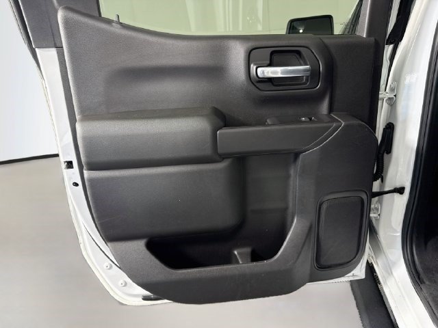 Used 2019 Chevrolet Silverado 1500 Custom w/ Custom Value Package RWD image 23