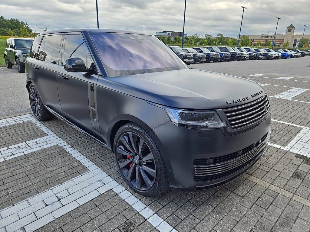 Certified 2023 Land Rover Range Rover SV AWD/4WD image 3