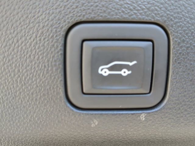 Used 2024 Cadillac Escalade V w/ LPO, ONYX Package image 16