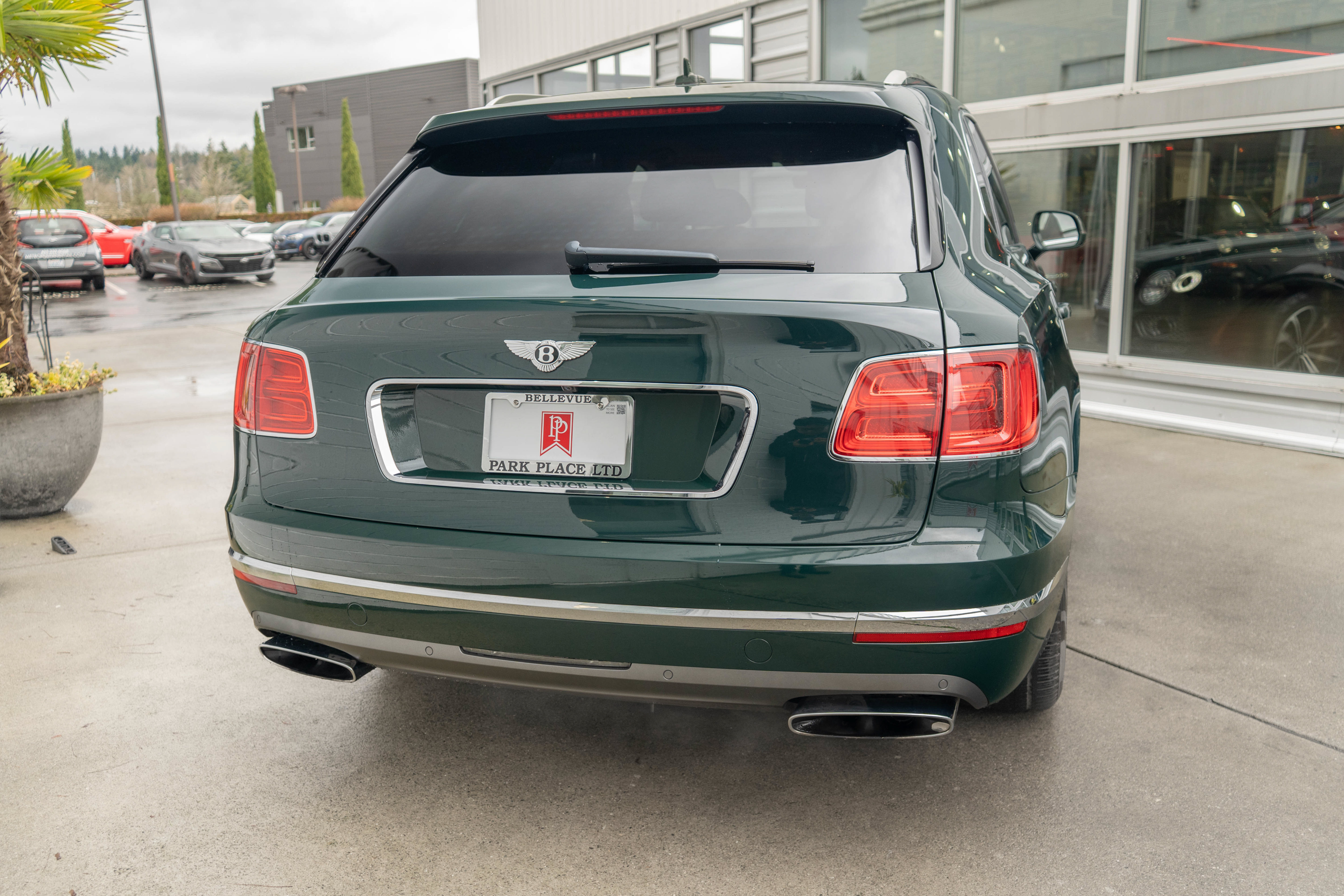 Used 2017 Bentley Bentayga AWD/4WD image 6