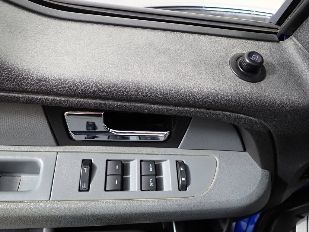 Used 2013 Ford F150 XLT w/ Mid Equipment Group AWD/4WD image 14
