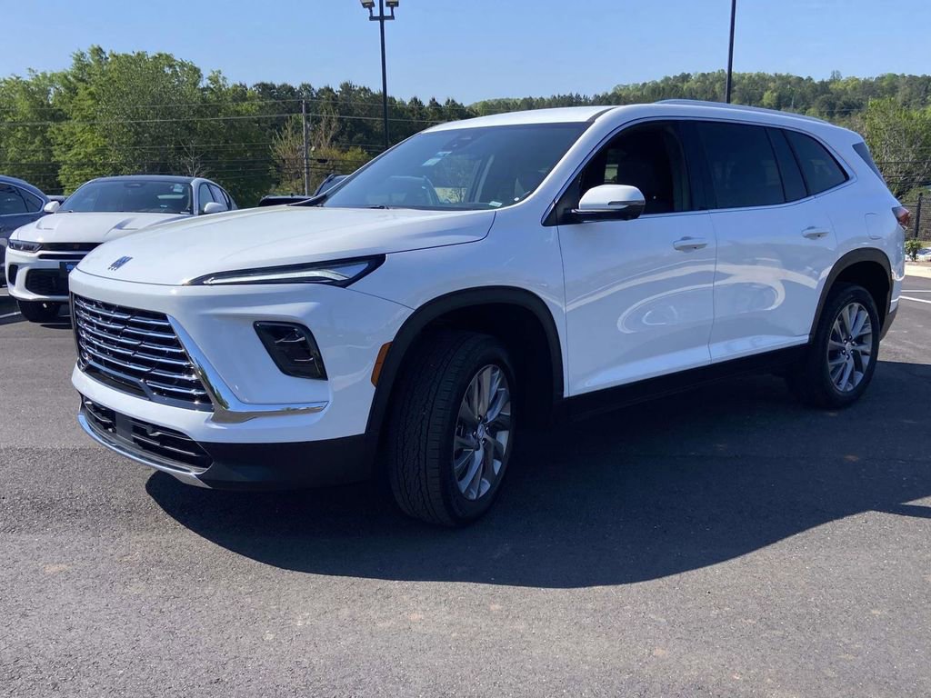 Used 2025 Buick Enclave Preferred image 7
